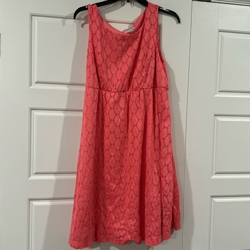 Maternity sleeveless dress. Coral color, does Not include tie.